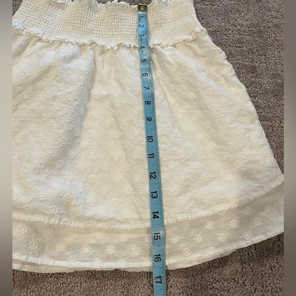 Rails Addison Mini Skirt, White Embroidered Daisies, Shirred Waistband, Size XS - Picture 10 of 14